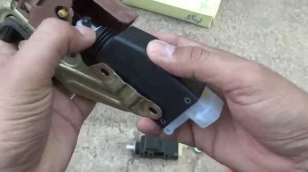 Ремонт дверных замков г. Новосибирск